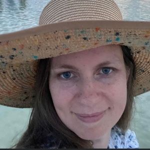 Meet your Posher, Colleen